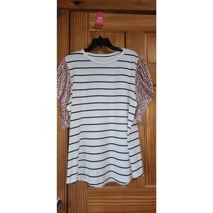 Elbow length top‎